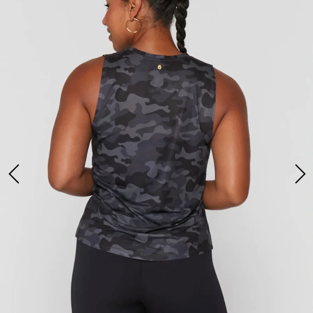 NWOT Spiritual gangster Active Muscle tank - Picture 6 of 6